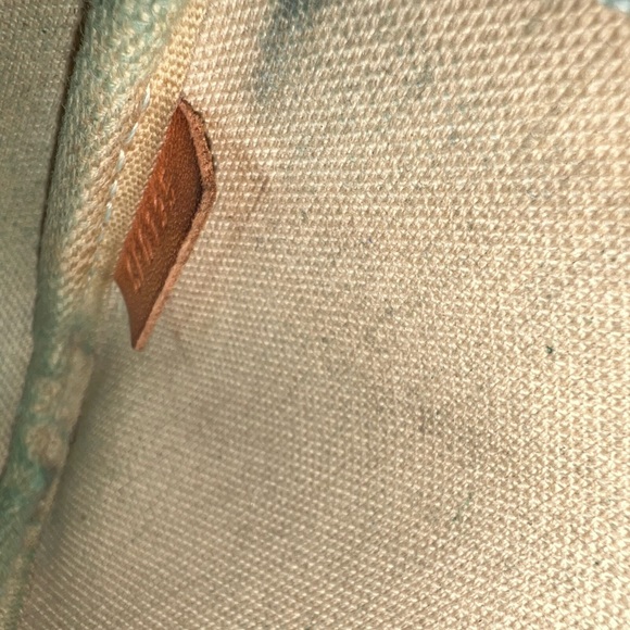 Authentic Louis Vuitton Mini Pochette Damier Azur.  Date code is SP0135. - Picture 10 of 16